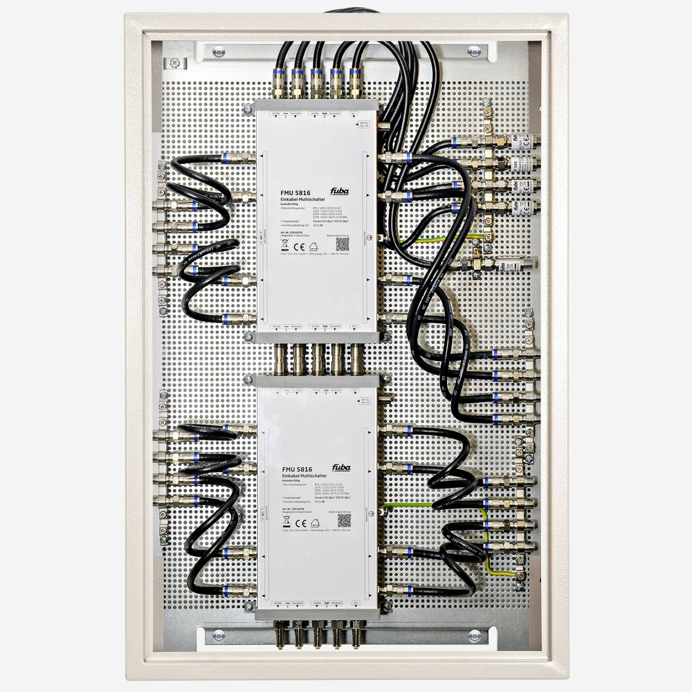 Fuba FEP 51616 SL Einkabel- Multischalterpanel mit Schrank \n vormontiertes Einkabel-Multischalter-Paneel für die Verteilung von Satellitensignalen und terrestrischen Signalen auf 16 Ausgänge mit je 16 Nutzerfrequenzen.